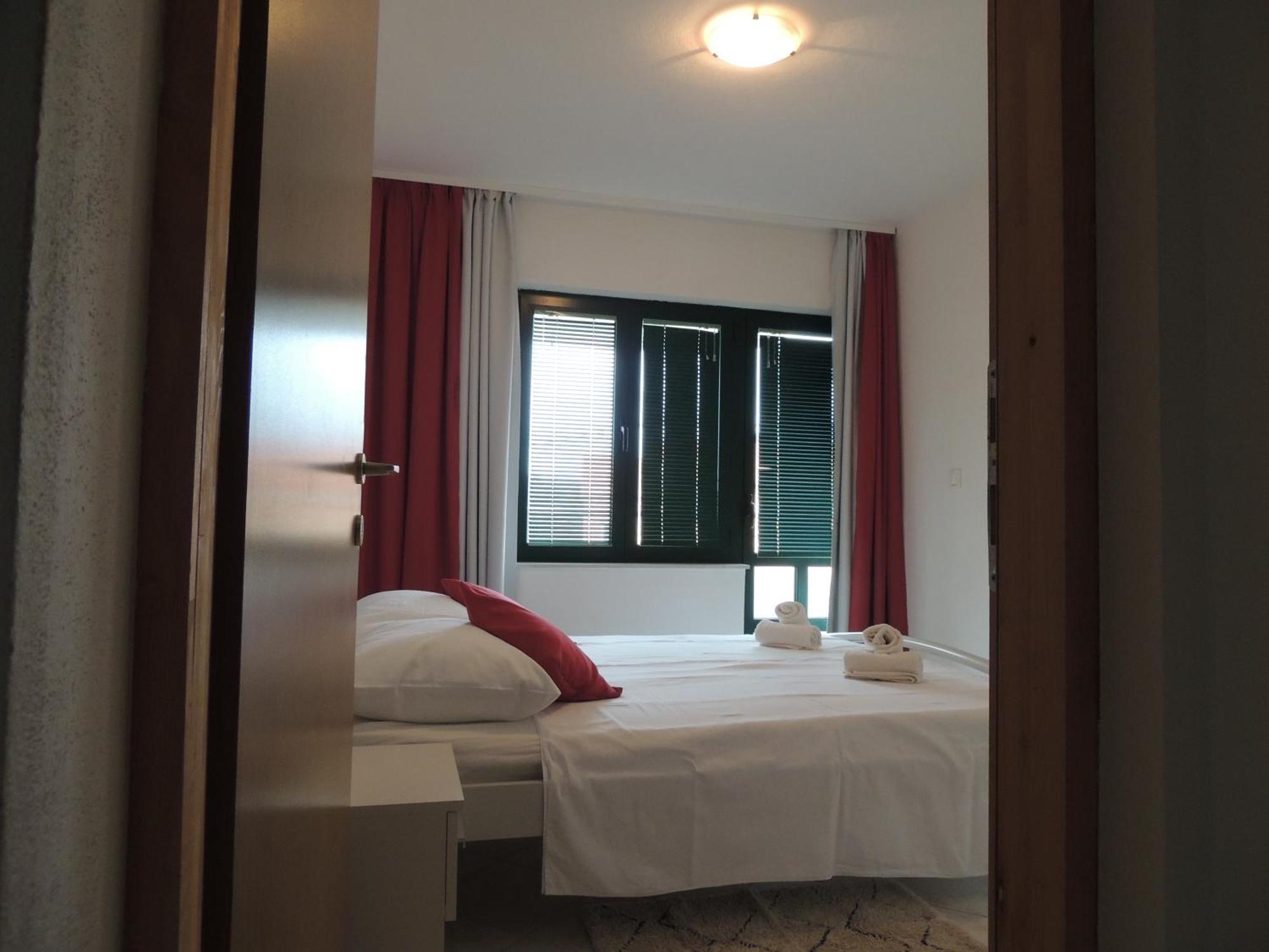 Apartments Suljic - Cash Only Property Stari Grad  Dış mekan fotoğraf