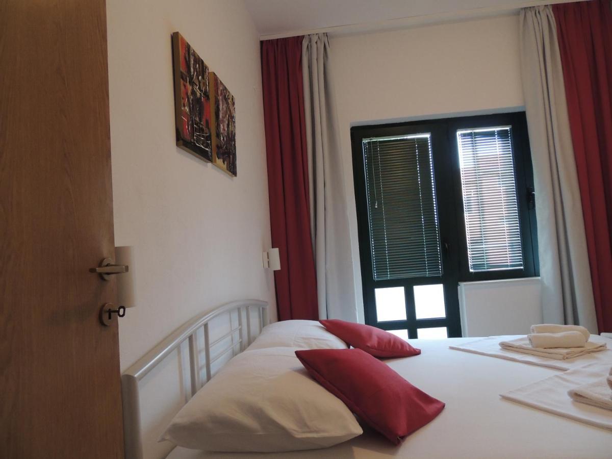 Apartments Suljic - Cash Only Property Stari Grad  Dış mekan fotoğraf