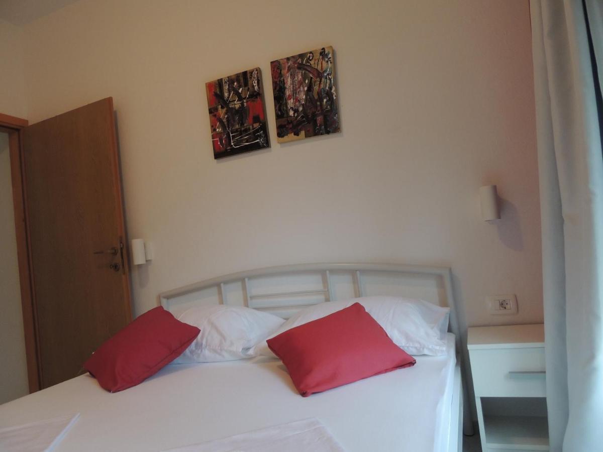 Apartments Suljic - Cash Only Property Stari Grad  Dış mekan fotoğraf